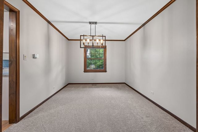 601 Menominee Lane, Naperville, IL 60563