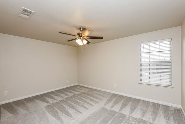 128 Dodge City Court, Newark, TX 76071