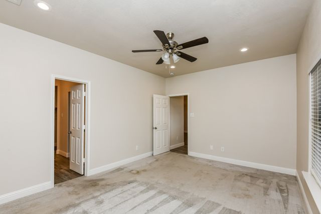 128 Dodge City Court, Newark, TX 76071