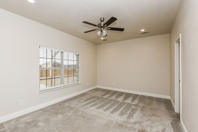 128 Dodge City Court, Newark, TX 76071