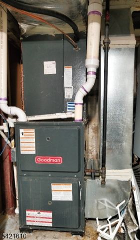 824 Chestnut St, Roselle Boro, NJ 07203