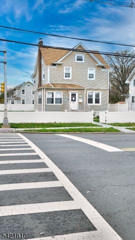 824 Chestnut St, Roselle Boro, NJ 07203