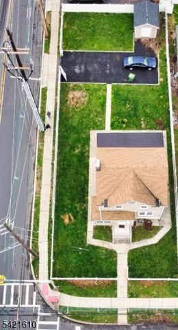 824 Chestnut St, Roselle Boro, NJ 07203