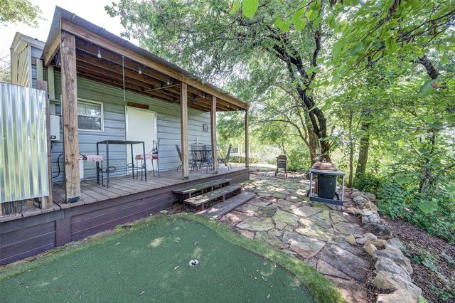 402 Aqua Way, Lake Bridgeport, TX 76426