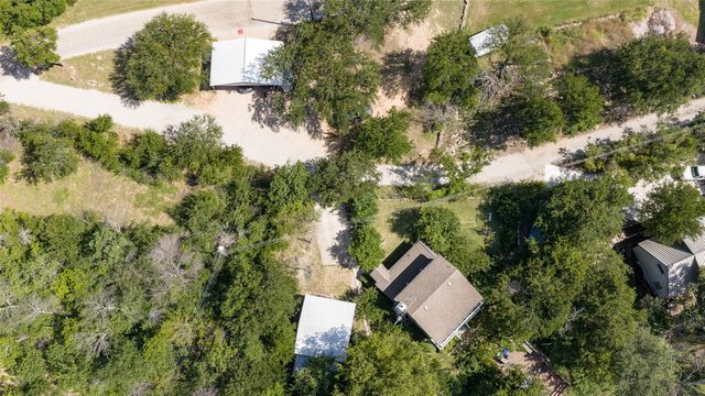 402 Aqua Way, Lake Bridgeport, TX 76426