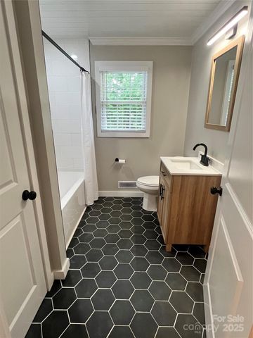 800 Charles Road, Shelby, NC 28150