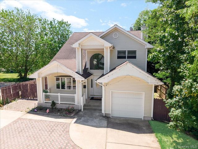 51 Atlantic Avenue, Freeport, NY 11520