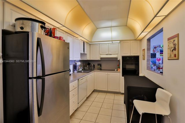 19380 Collins Ave 726, Sunny Isles Beach, FL 33160