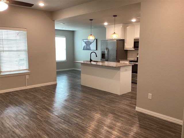 122 NORTH MEADOWS Street, Pottsboro, TX 75076