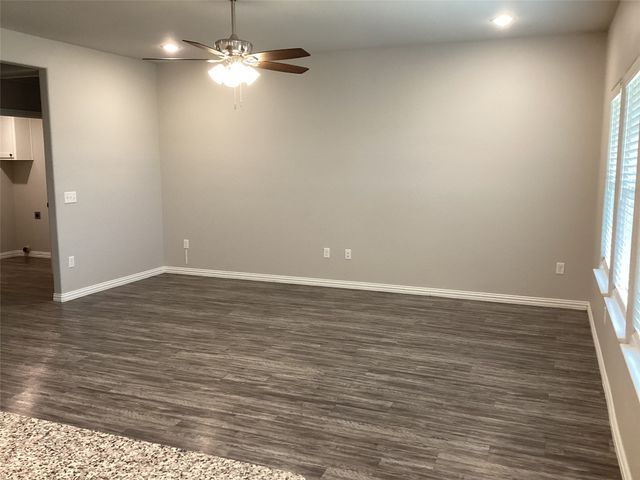 122 NORTH MEADOWS Street, Pottsboro, TX 75076