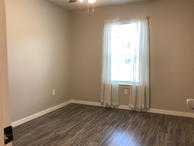 122 NORTH MEADOWS Street, Pottsboro, TX 75076