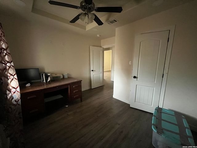 1305 N 1st, Carrizo Springs, TX 78834