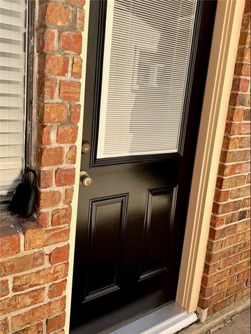 314 W William Cannon DR B- RT side, Austin, TX 78745