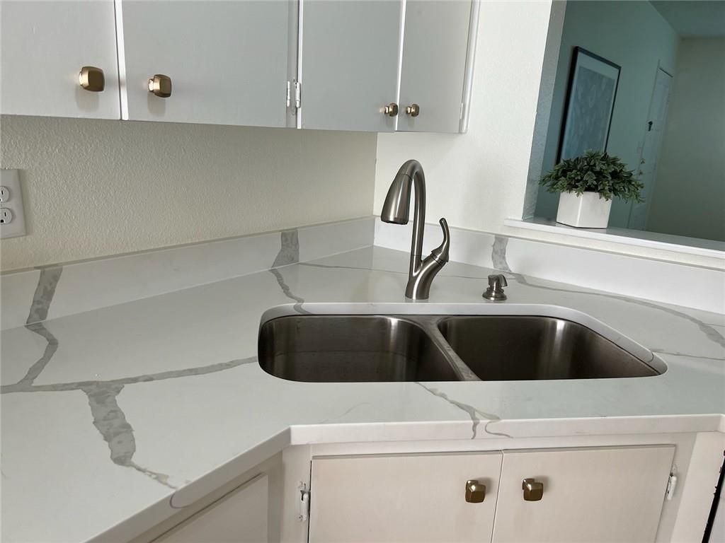 314 W William Cannon DR B- RT side, Austin, TX 78745