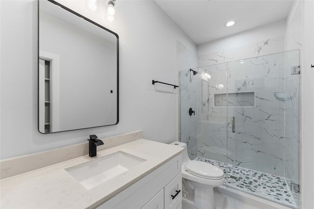 5420 Elysian Street D, Houston, TX 77009