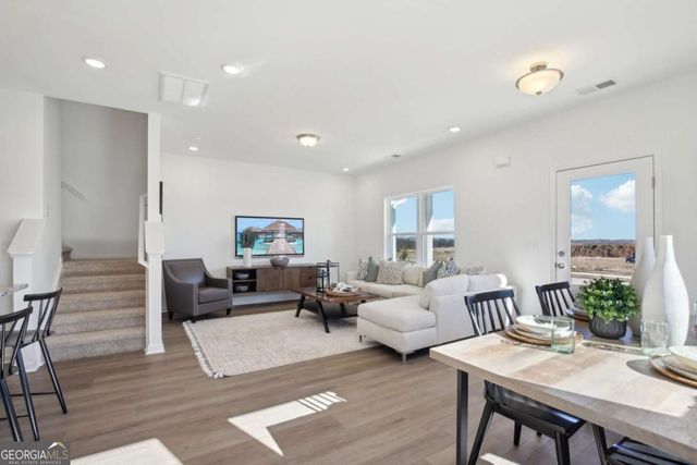 813 Nova Trail 15, Riverdale, GA 30274