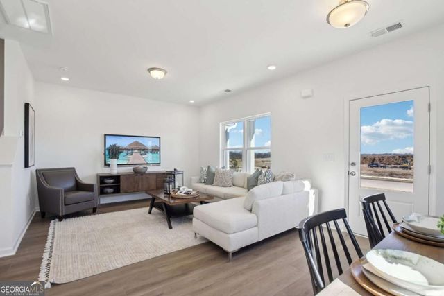 813 Nova Trail 15, Riverdale, GA 30274