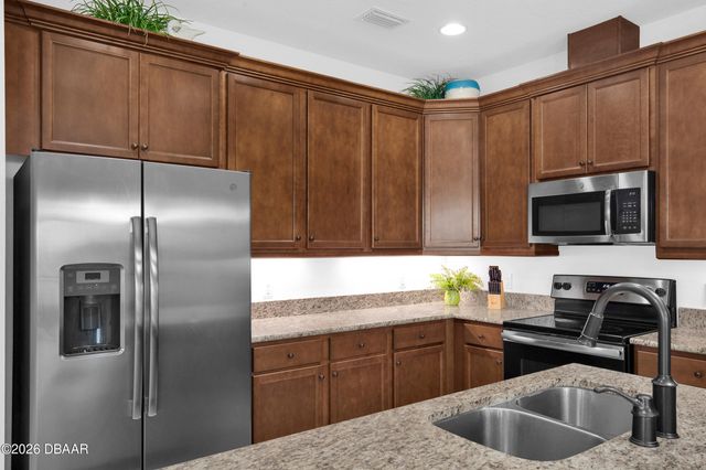 233 Island Breeze Avenue, Daytona Beach, FL 32124