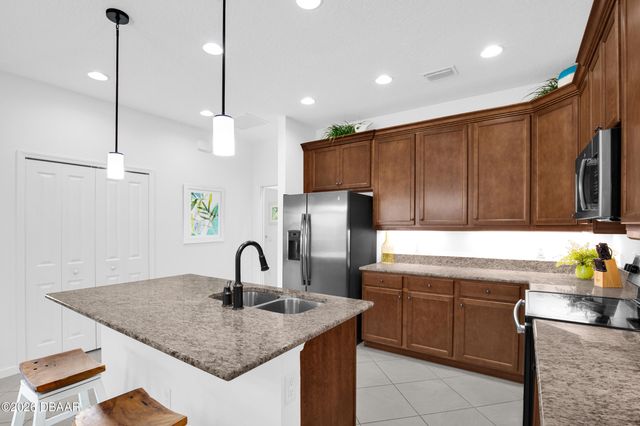 233 Island Breeze Avenue, Daytona Beach, FL 32124