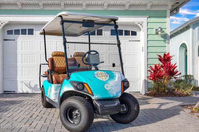 233 Island Breeze Avenue, Daytona Beach, FL 32124