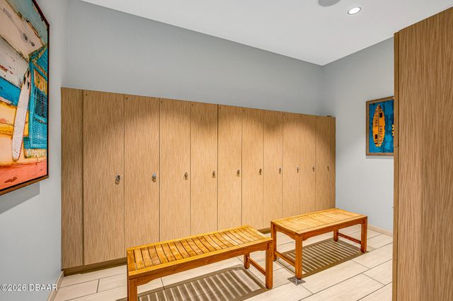 233 Island Breeze Avenue, Daytona Beach, FL 32124