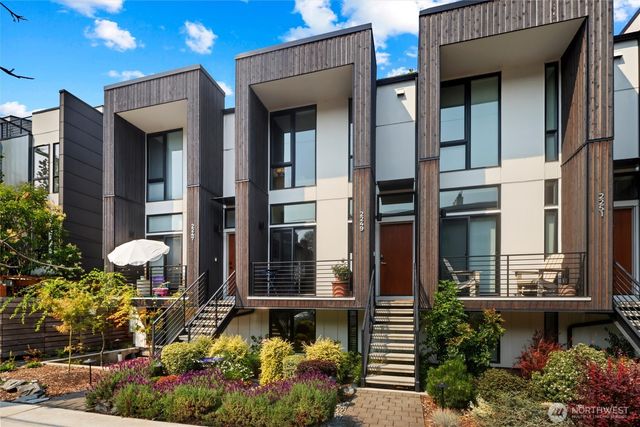 2249 Minor Ave E, Seattle, WA 98102
