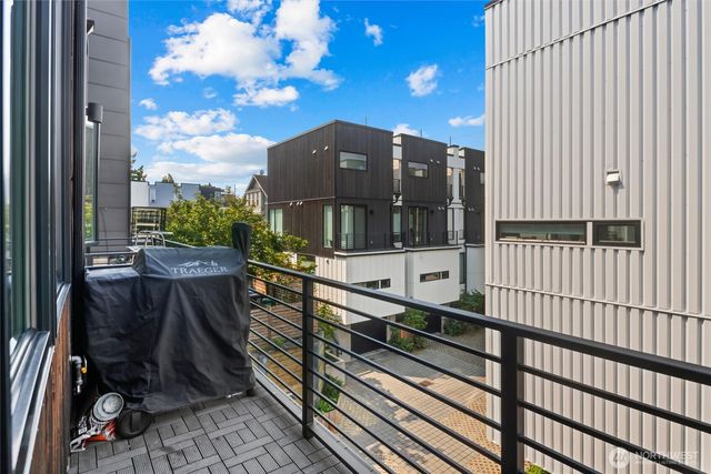 2249 Minor Ave E, Seattle, WA 98102