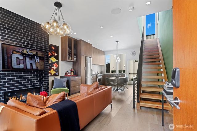 2249 Minor Ave E, Seattle, WA 98102