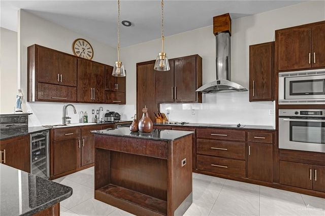 1010 Red River Street, Mission, TX 78572