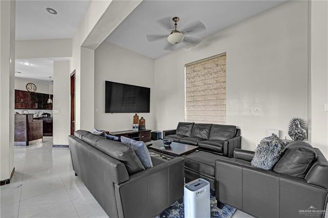 1010 Red River Street, Mission, TX 78572