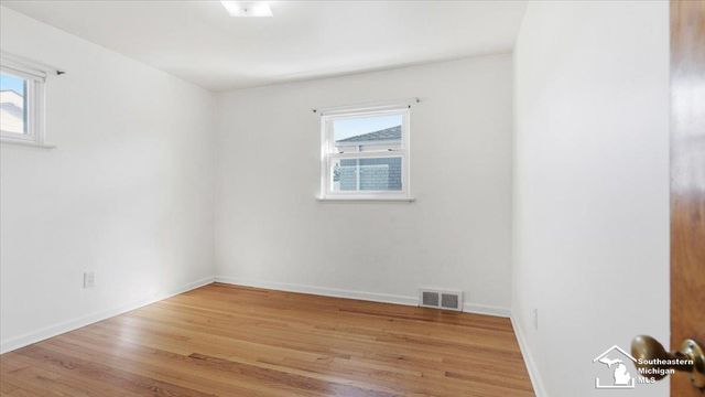 13144 Wesley Street, Southgate, MI 48195