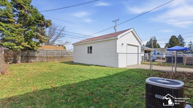 13144 Wesley Street, Southgate, MI 48195