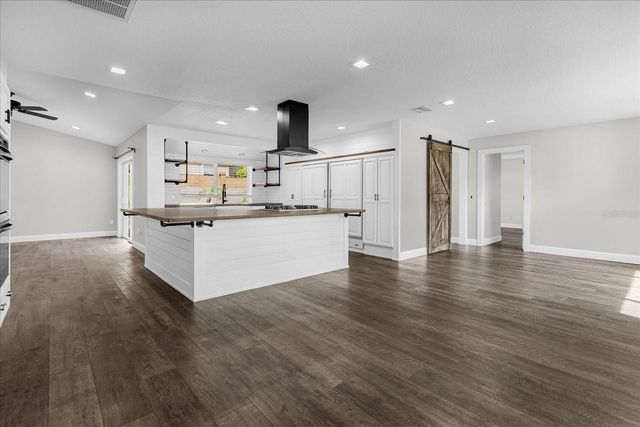 8756 GRANADA BOULEVARD, Orlando, FL 32836