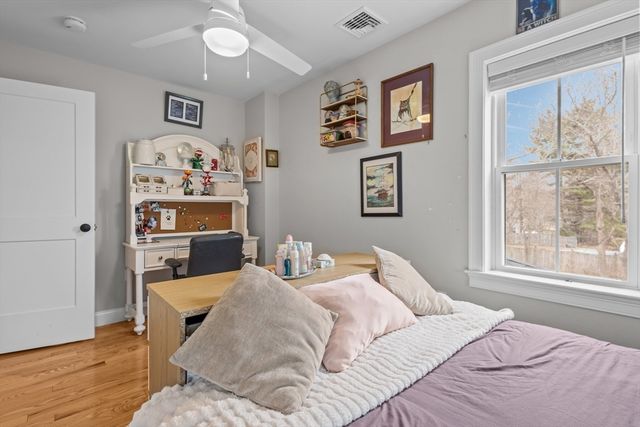 4 Goodspeed Ln A, Easton, MA 02375