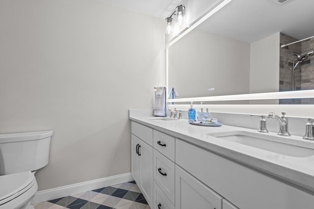 4 Goodspeed Ln A, Easton, MA 02375