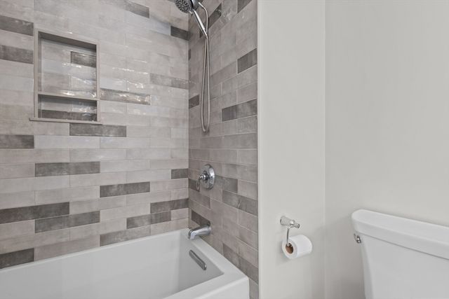 4 Goodspeed Ln A, Easton, MA 02375