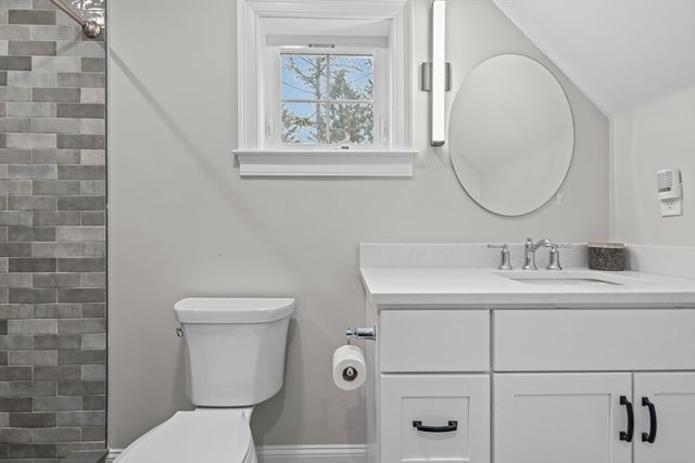 4 Goodspeed Ln A, Easton, MA 02375