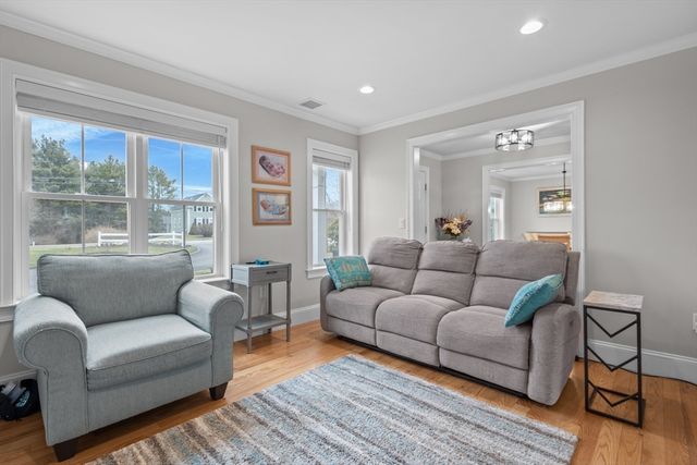 4 Goodspeed Ln A, Easton, MA 02375