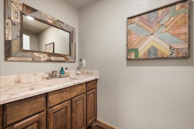 330 Southern Oaks Drive, Streetman, TX 75859