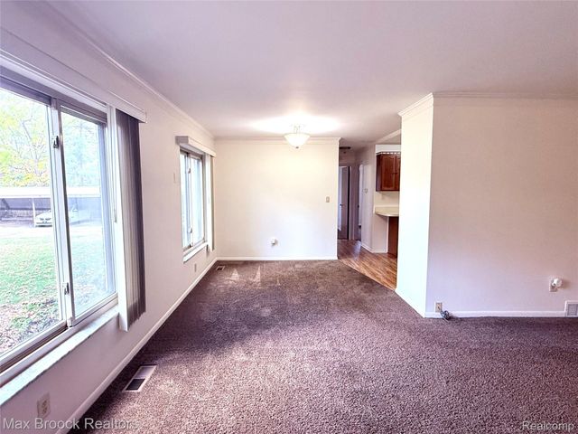 1245 Derby Road 4, Birmingham, MI 48009