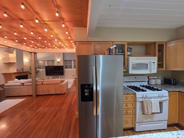 155 Brookline St. 2, Cambridge, MA 02139