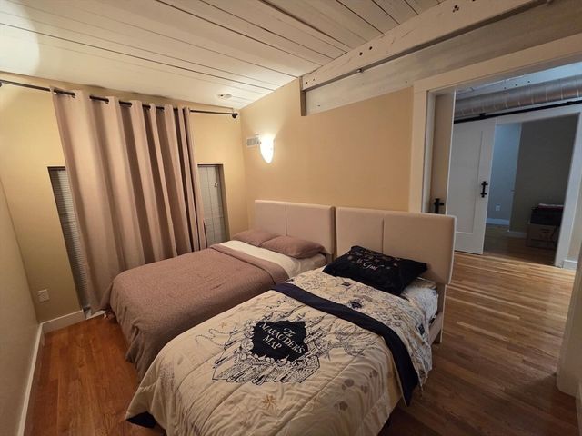 155 Brookline St. 2, Cambridge, MA 02139