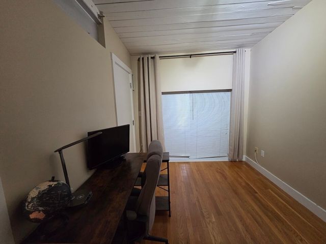 155 Brookline St. 2, Cambridge, MA 02139