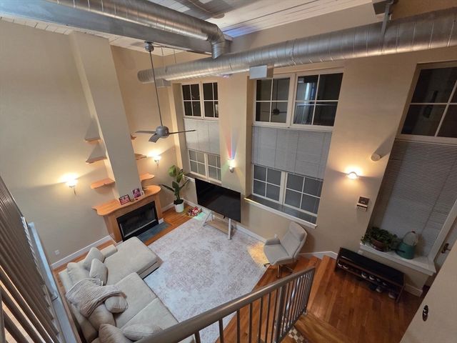 155 Brookline St. 2, Cambridge, MA 02139