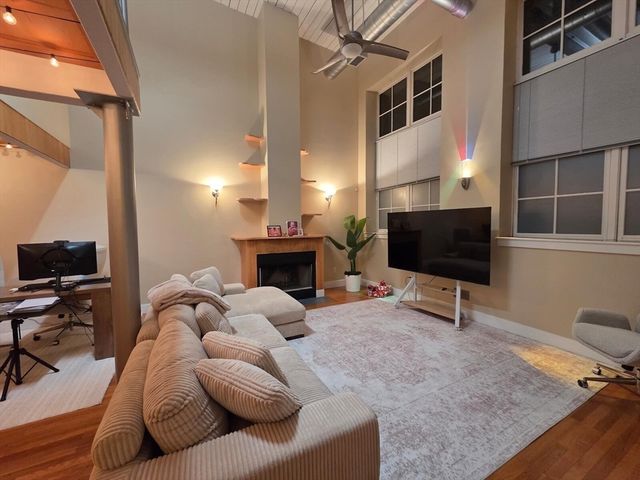 155 Brookline St. 2, Cambridge, MA 02139