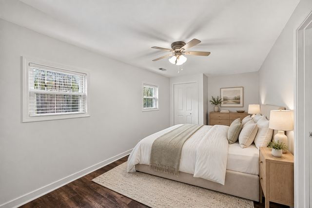 1337 Henry Street CH, Des Plaines, IL 60016