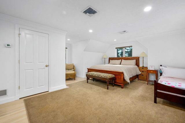 131 Dunrobin Road, Mashpee, MA 02649