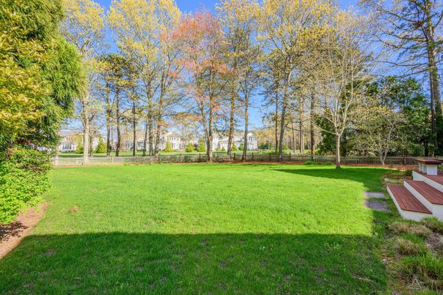 131 Dunrobin Road, Mashpee, MA 02649