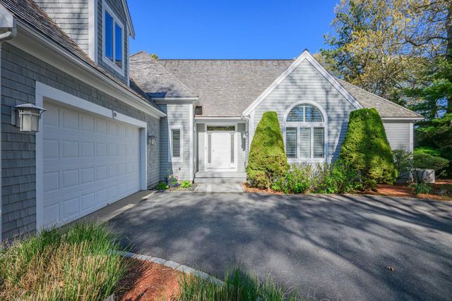 131 Dunrobin Road, Mashpee, MA 02649