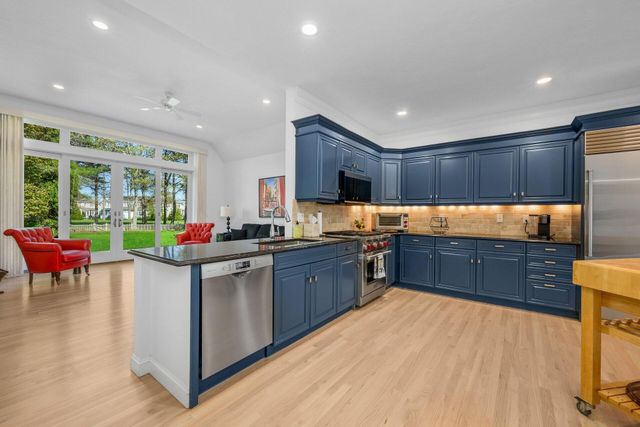 131 Dunrobin Road, Mashpee, MA 02649